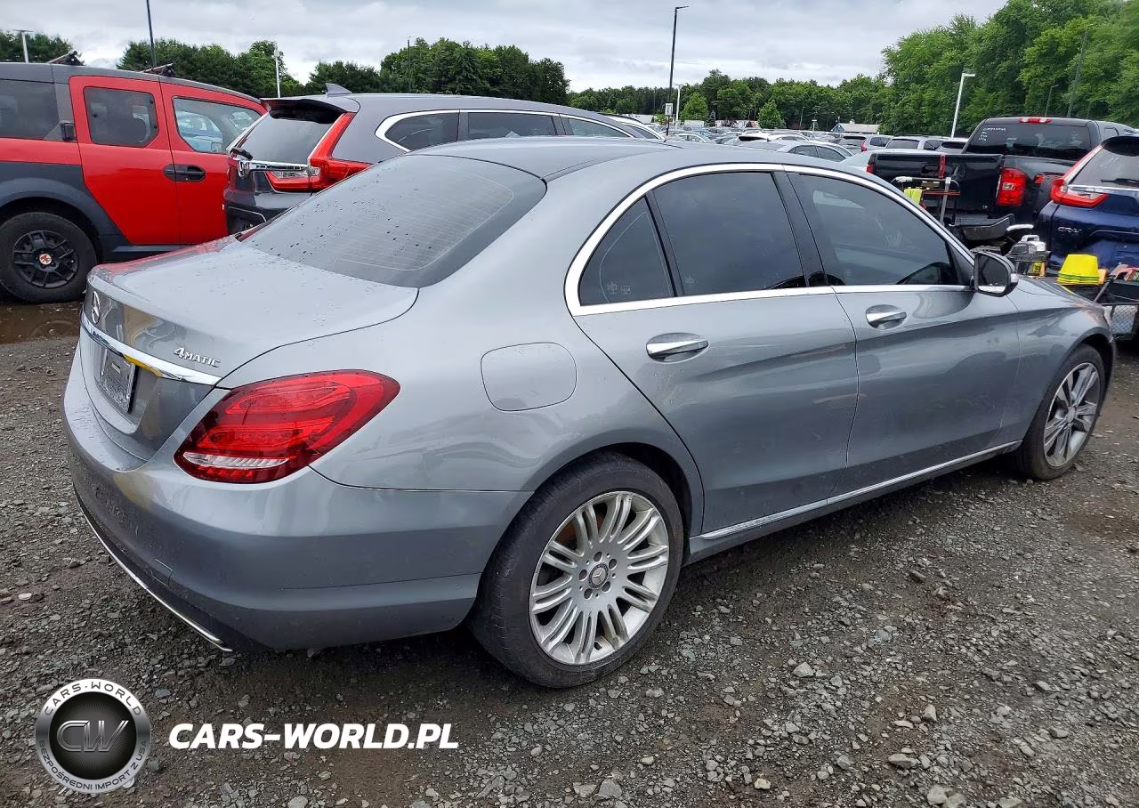 2015 Mercedes-Benz C 300 4Matic VIN:55SWF4KB7FU005347 - 3