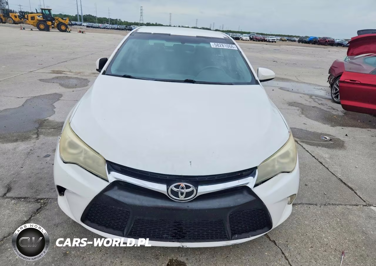 2015 Toyota Camry Se VIN:4T1BF1FK2FU064219 - 5