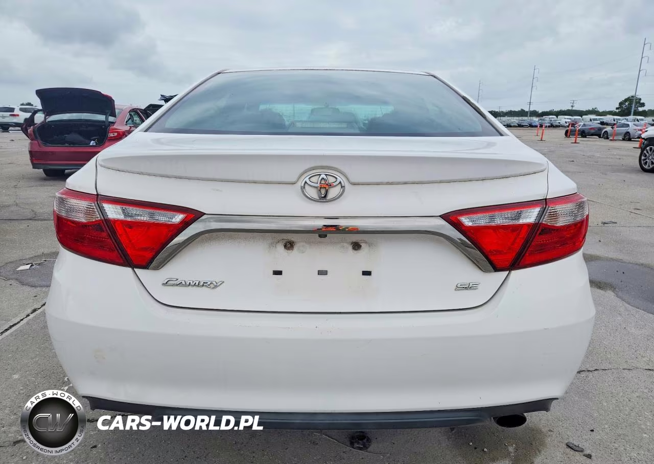 2015 Toyota Camry Se VIN:4T1BF1FK2FU064219 - 6