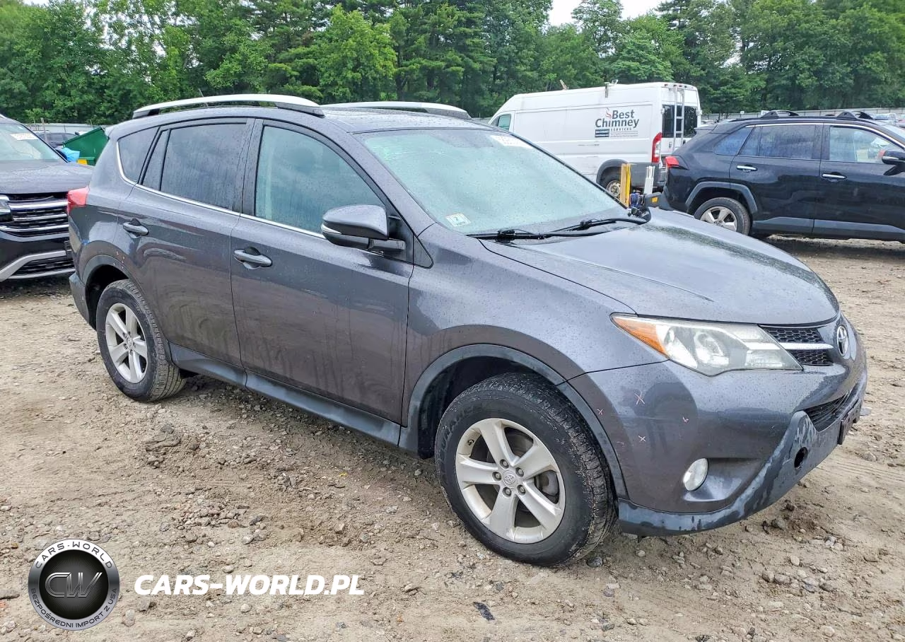 2014 Toyota Rav4 Xle VIN:2T3RFREV3EW133952 - 4