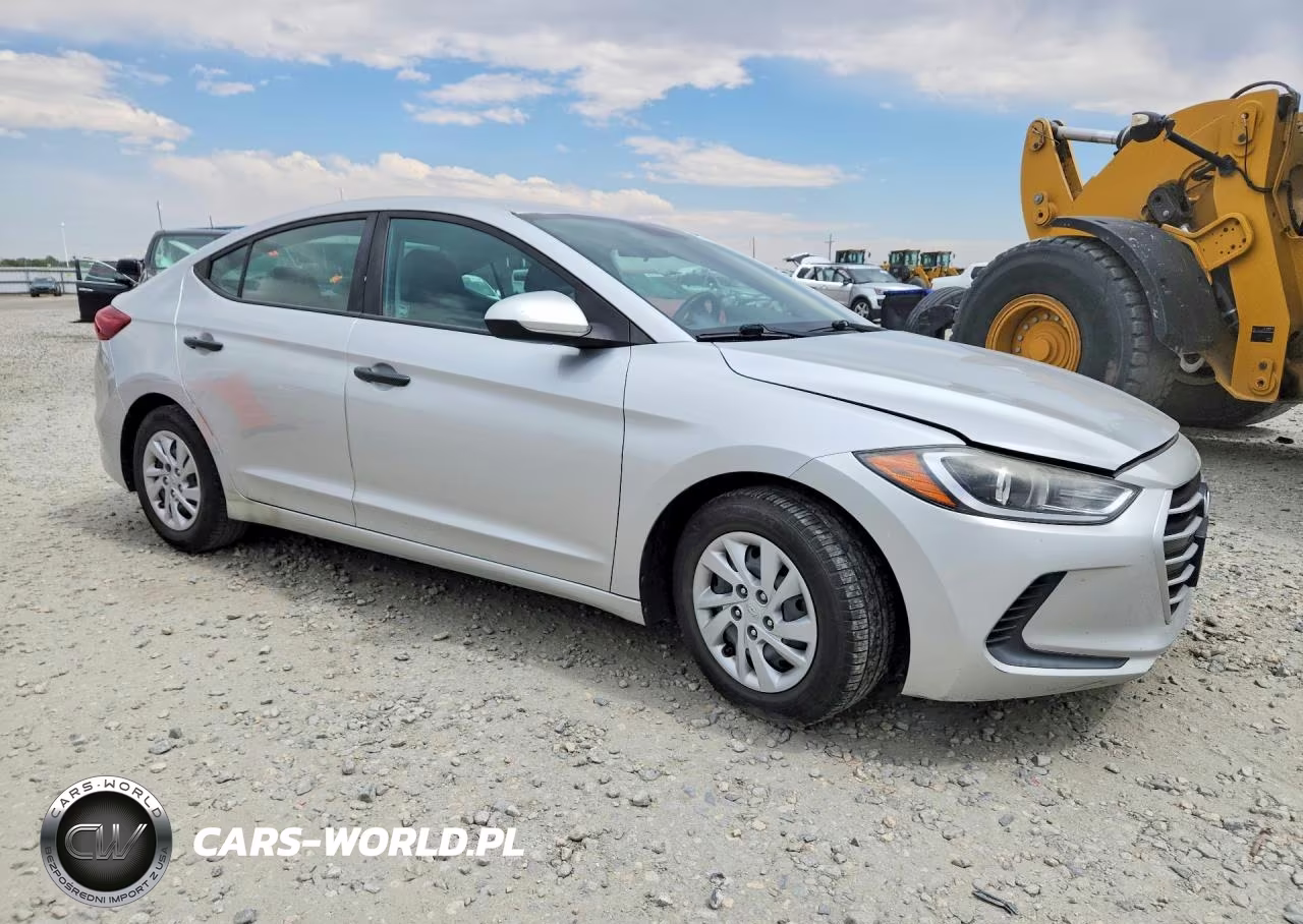 2017 Hyundai Elantra Se VIN:5NPD74LF0HH049637 - 4