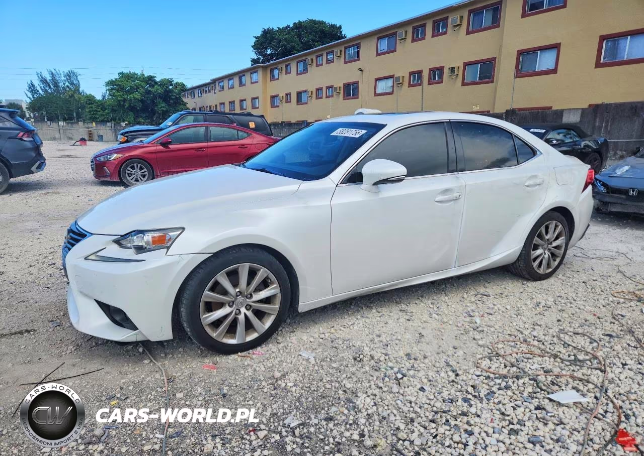 2015 Lexus Is 250 – zdjęcie 1 z 12