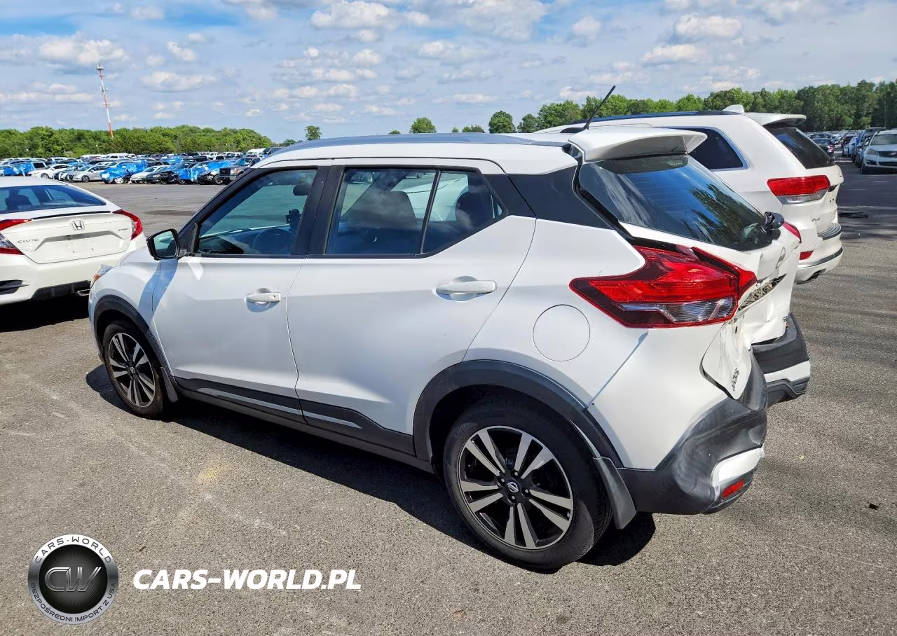 2019 Nissan Kicks Sr VIN:3N1CP5CU0KL559058 - 2
