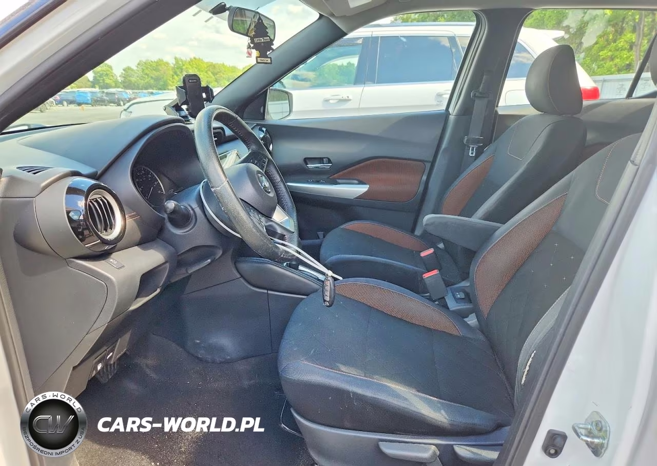 2019 Nissan Kicks Sr VIN:3N1CP5CU0KL559058 - 7