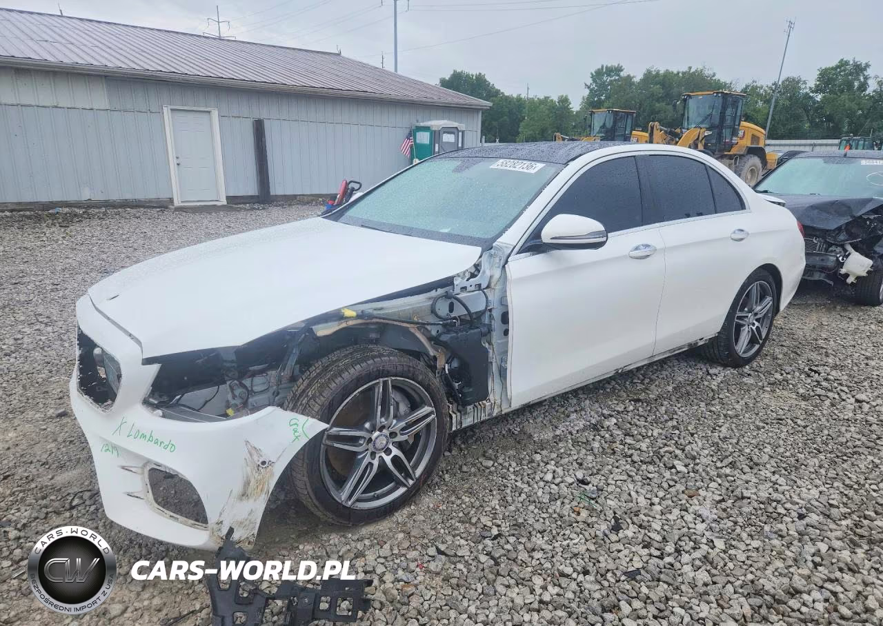 2017 Mercedes-Benz E 300 4Matic – zdjęcie 1 z 13
