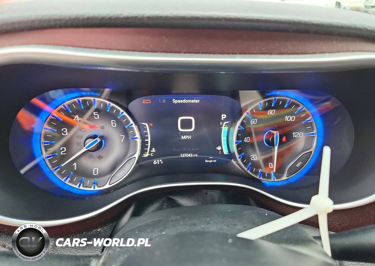 2020 Chrysler Pacifica Limited VIN:2C4RC1GG2LR127866 - 9