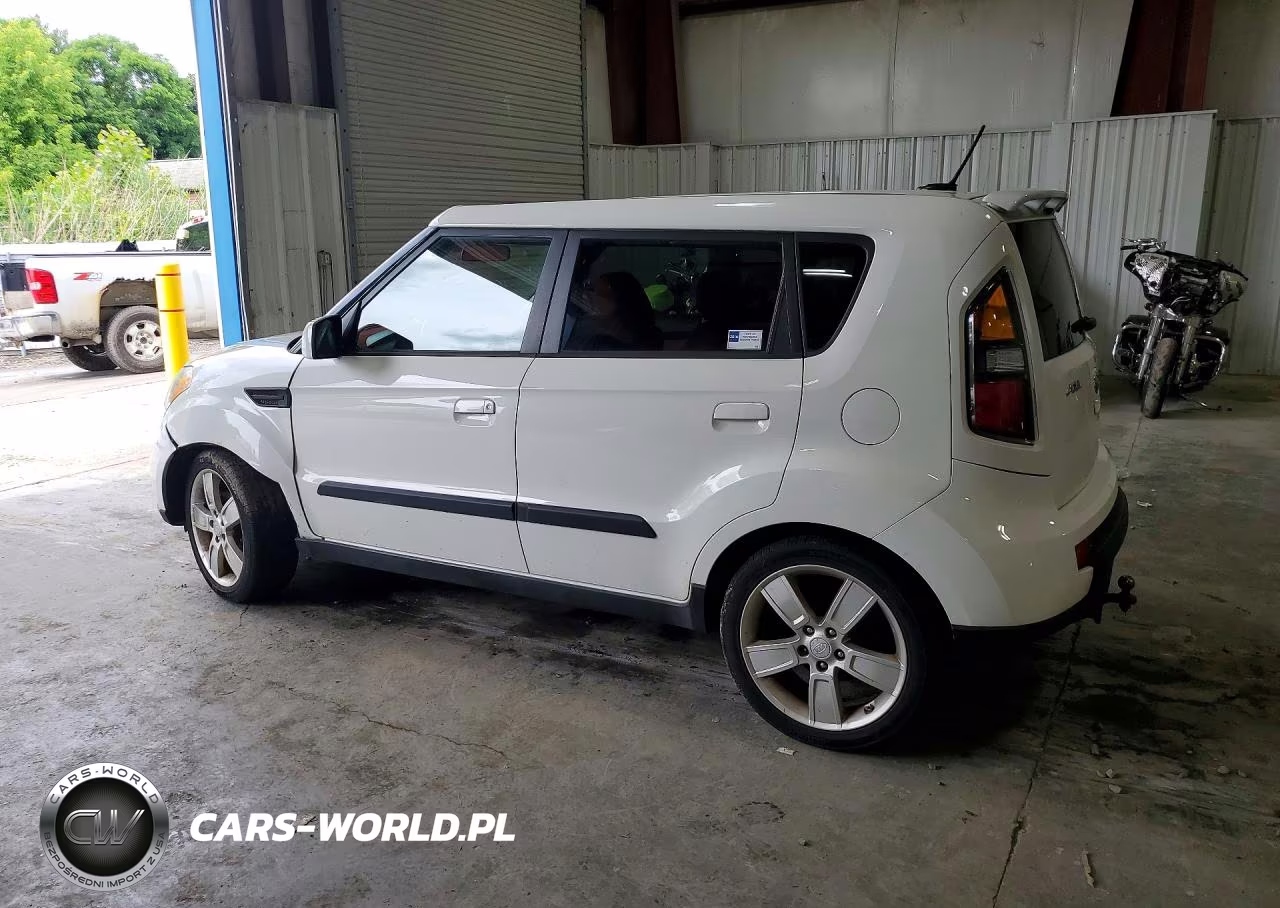 2010 Kia Soul + VIN:KNDJT2A21A7049546 - 2