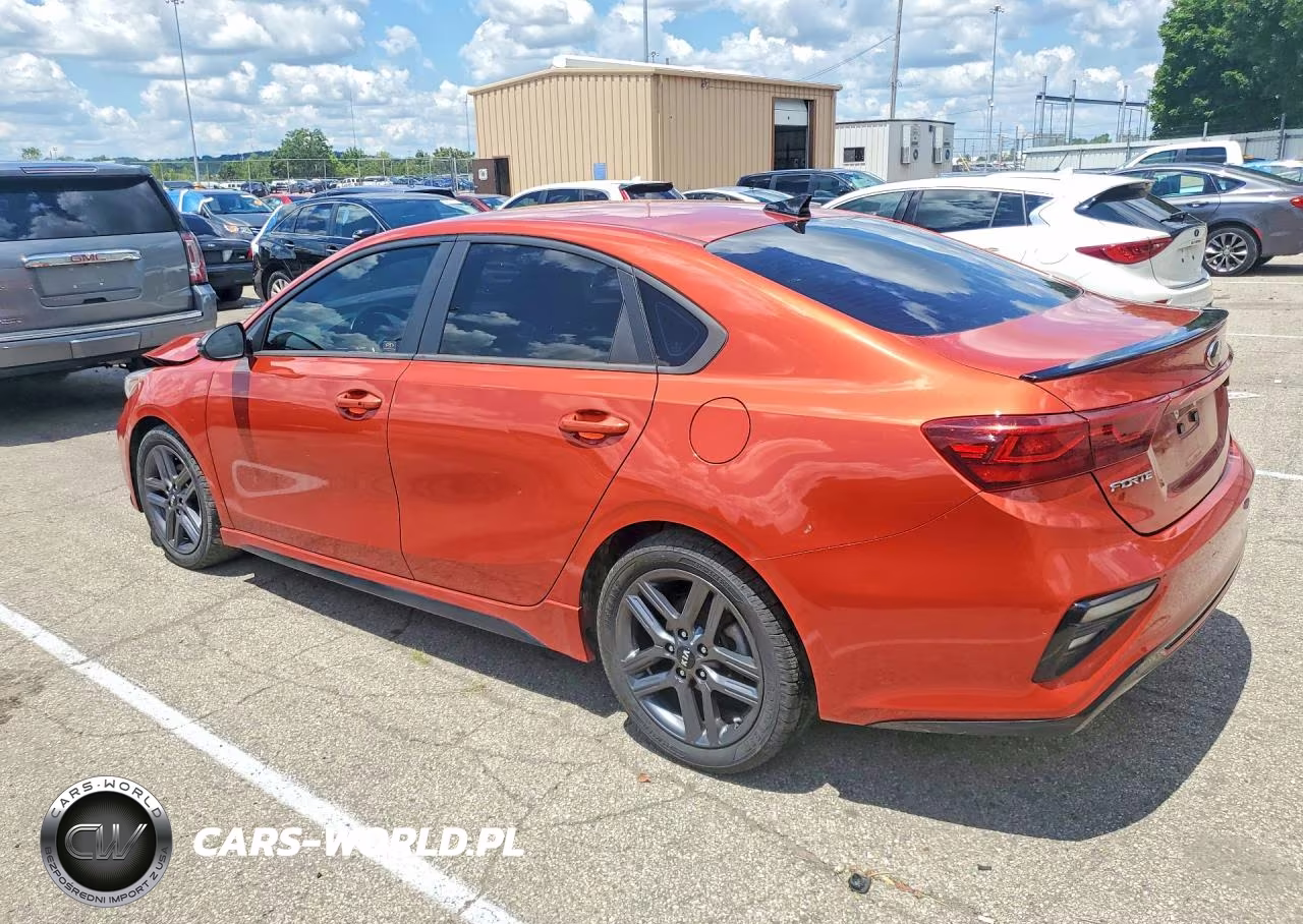 2021 Kia Forte Gt Line VIN:3KPF34AD4ME330019 - 2