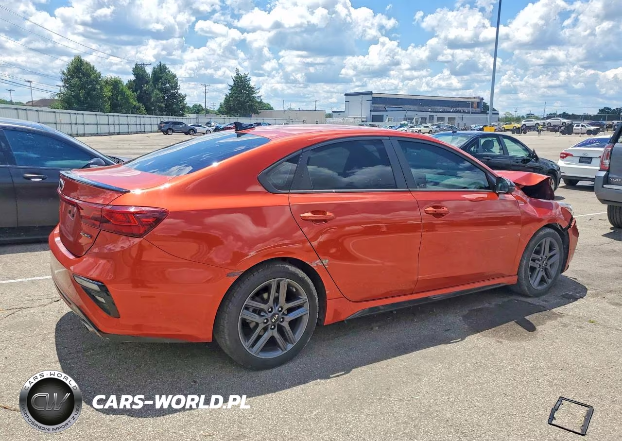 2021 Kia Forte Gt Line VIN:3KPF34AD4ME330019 - 3