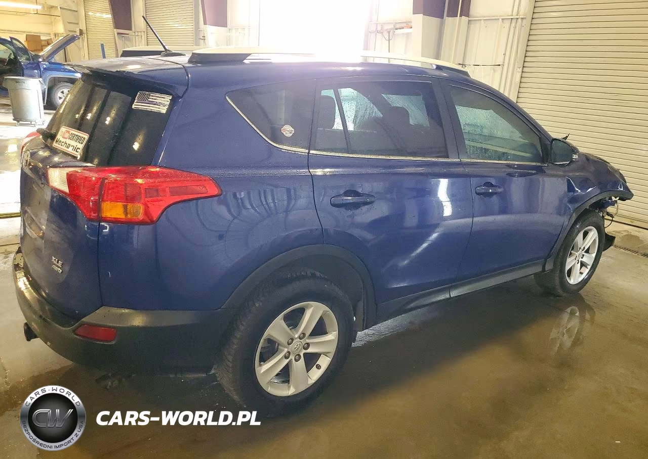 2014 Toyota Rav4 Xle VIN:2T3RFREV2EW206325 - 3