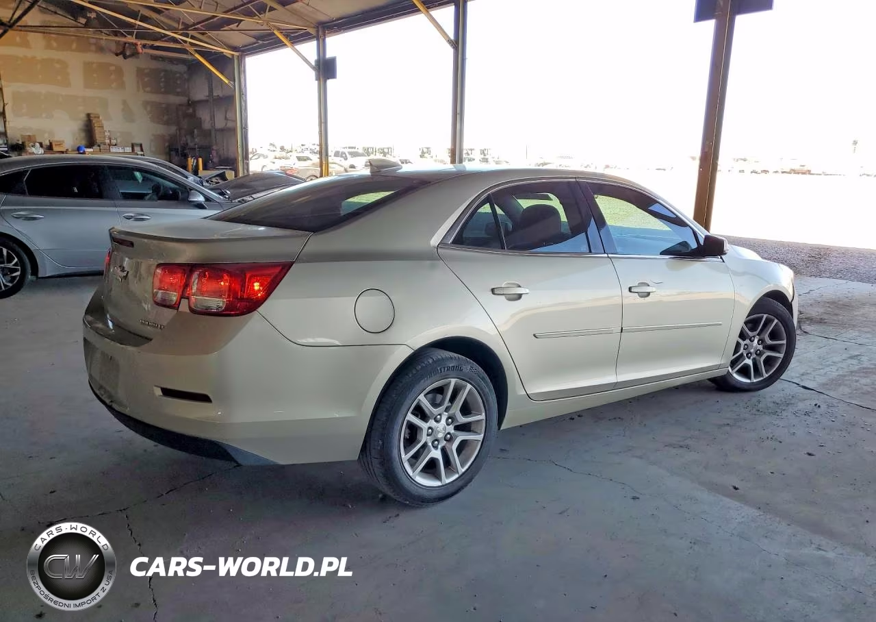 2015 Chevrolet Malibu 1Lt VIN:1G11C5SL9FF136836 - 3