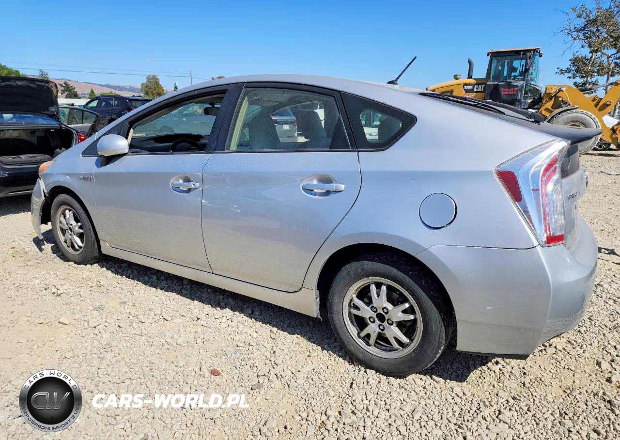 2014 Toyota Prius Two VIN:JTDKN3DU4E0363627 - 2