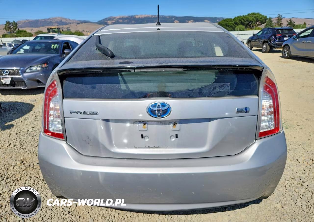 2014 Toyota Prius Two VIN:JTDKN3DU4E0363627 - 6