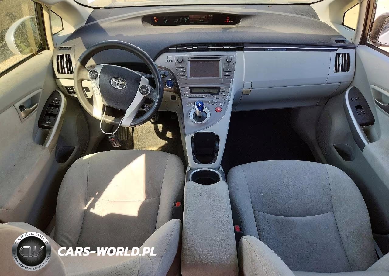 2014 Toyota Prius Two VIN:JTDKN3DU4E0363627 - 8