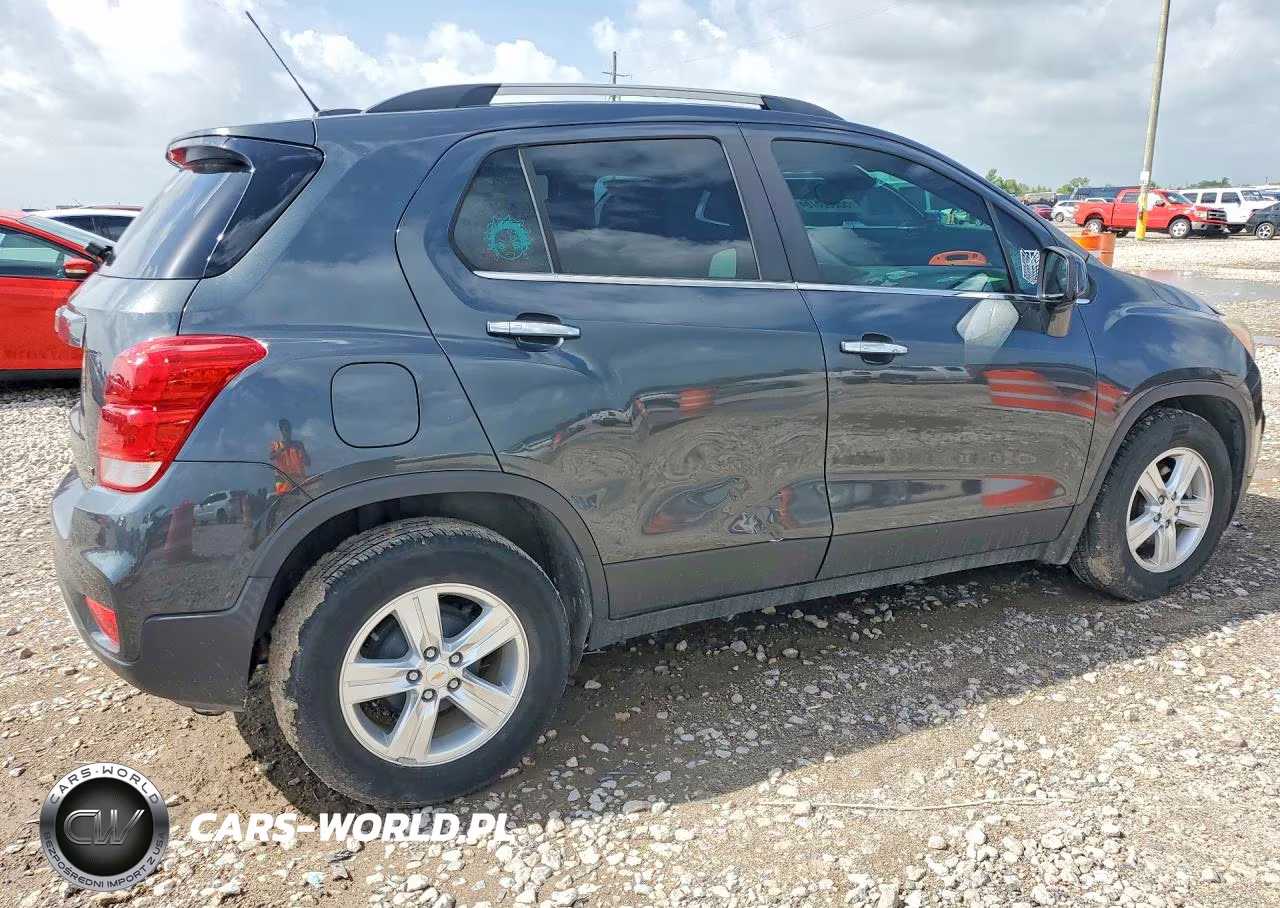 2018 Chevrolet Trax 1Lt VIN:KL7CJLSB3JB576260 - 3