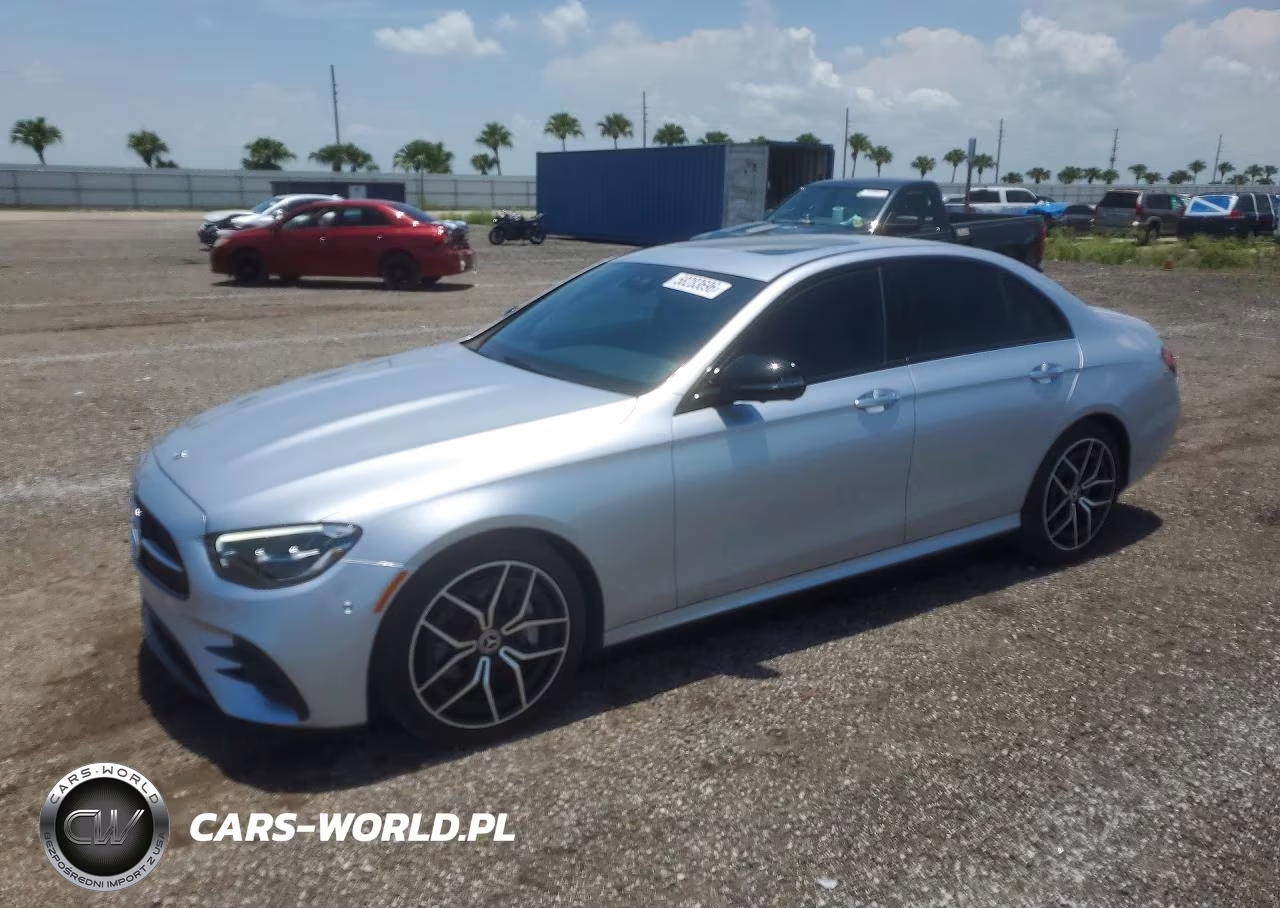 2022 Mercedes-Benz E 350 – zdjęcie 1 z 12