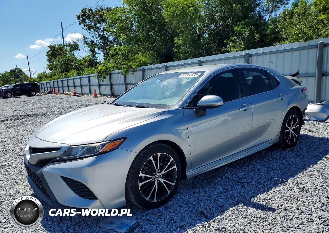 2020 Toyota Camry Se – zdjęcie 1 z 12