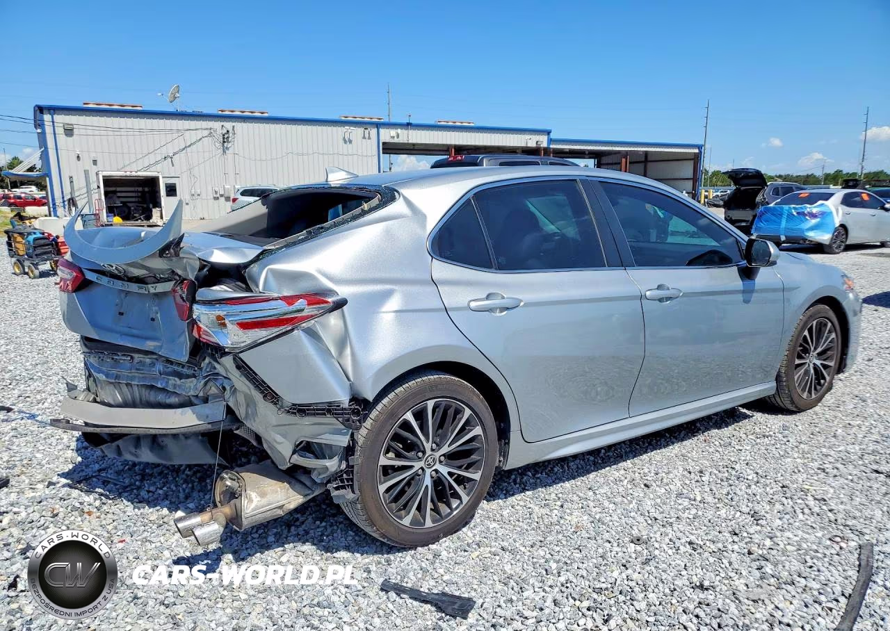 2020 Toyota Camry Se VIN:4T1G11AKXLU976121 - 3