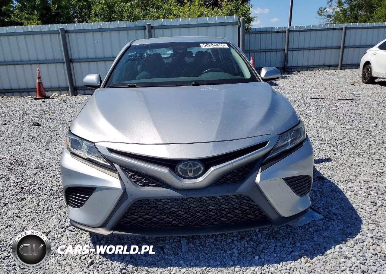 2020 Toyota Camry Se VIN:4T1G11AKXLU976121 - 5