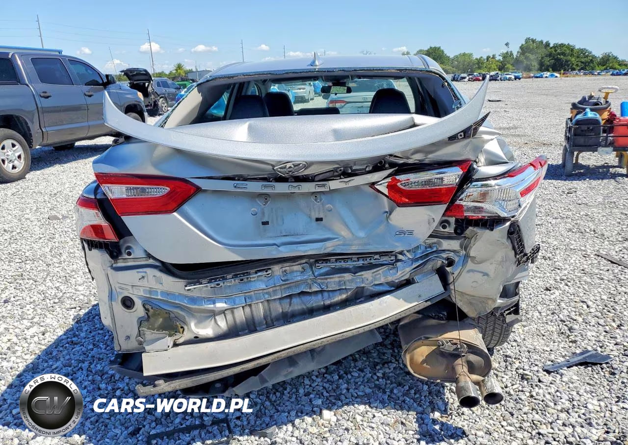 2020 Toyota Camry Se VIN:4T1G11AKXLU976121 - 6