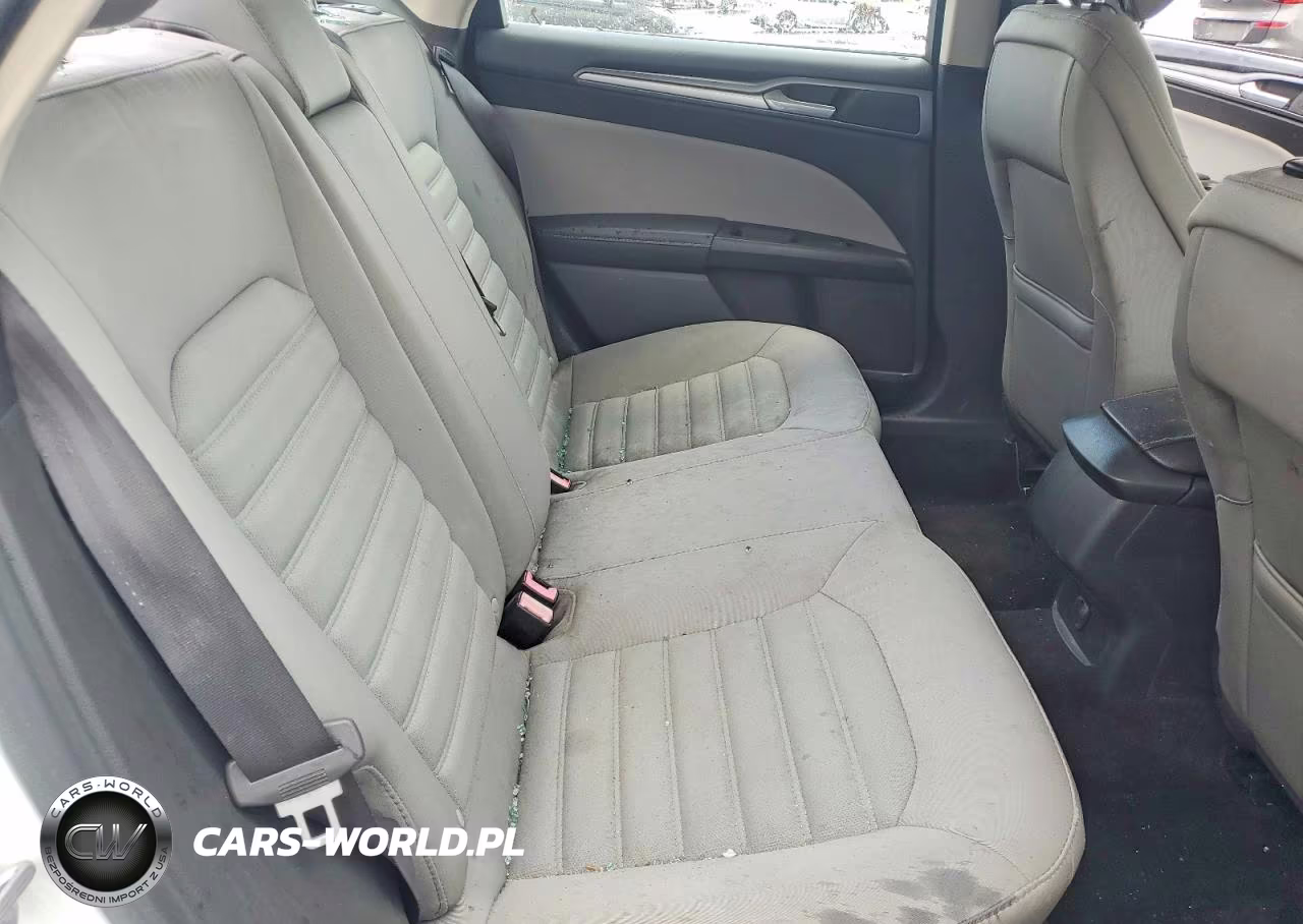 2014 Ford Fusion S VIN:1FA6P0G78E5401532 - 10