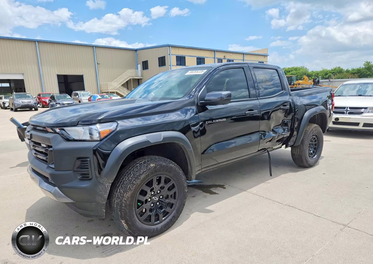 2025 Chevrolet Colorado Trail Boss – zdjęcie 1 z 12