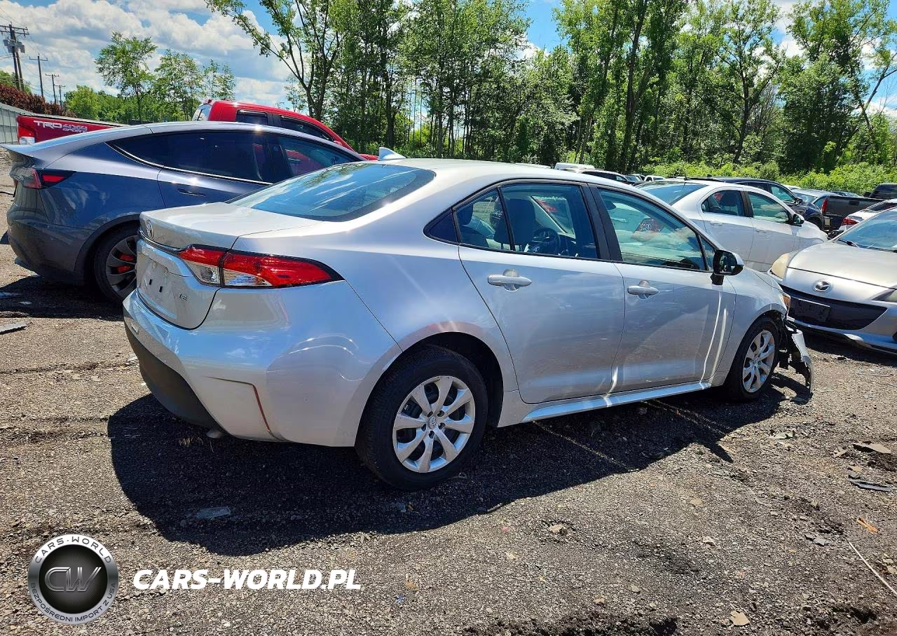 2026 Toyota Corolla Le VIN:5YFB4MDE4TP377113 - 3