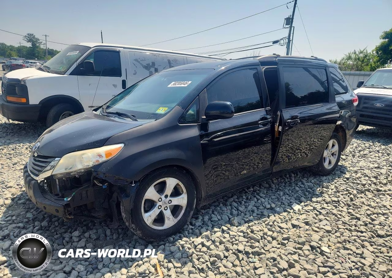 2011 Toyota Sienna Le