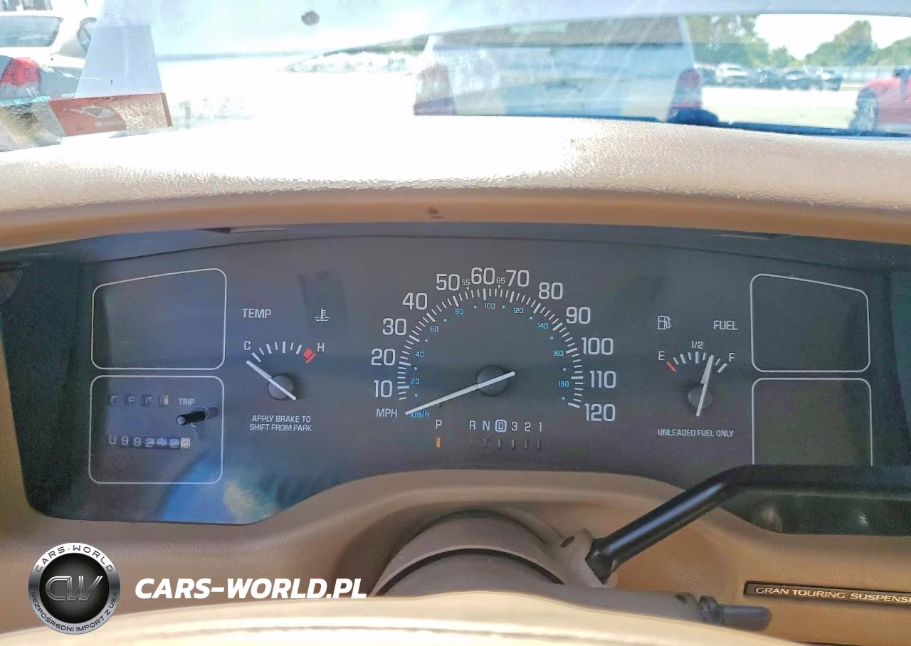 1996 Buick Roadmaster Base VIN:1G4BR82PXTR418147 - 9