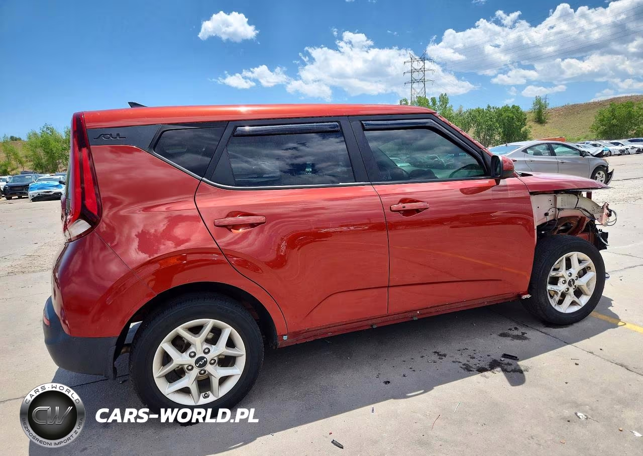 2022 Kia Soul S VIN:KNDJ23AU3N7803854 - 3