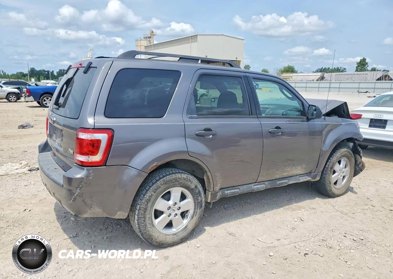 2011 Ford Escape Xlt VIN:1FMCU0D75BKB02664 - 3
