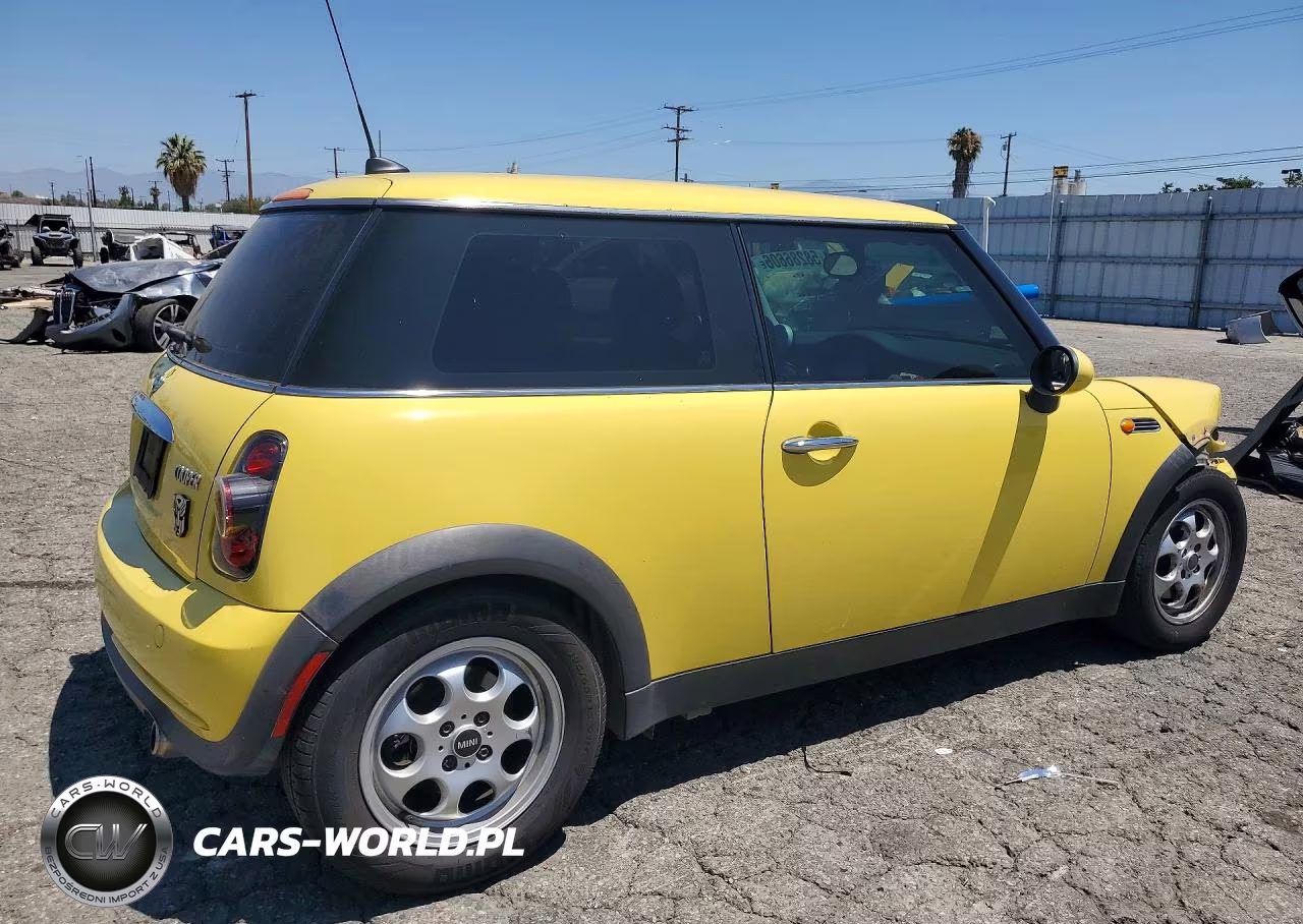2005 Mini Cooper VIN:WMWRC33485TJ66798 - 3