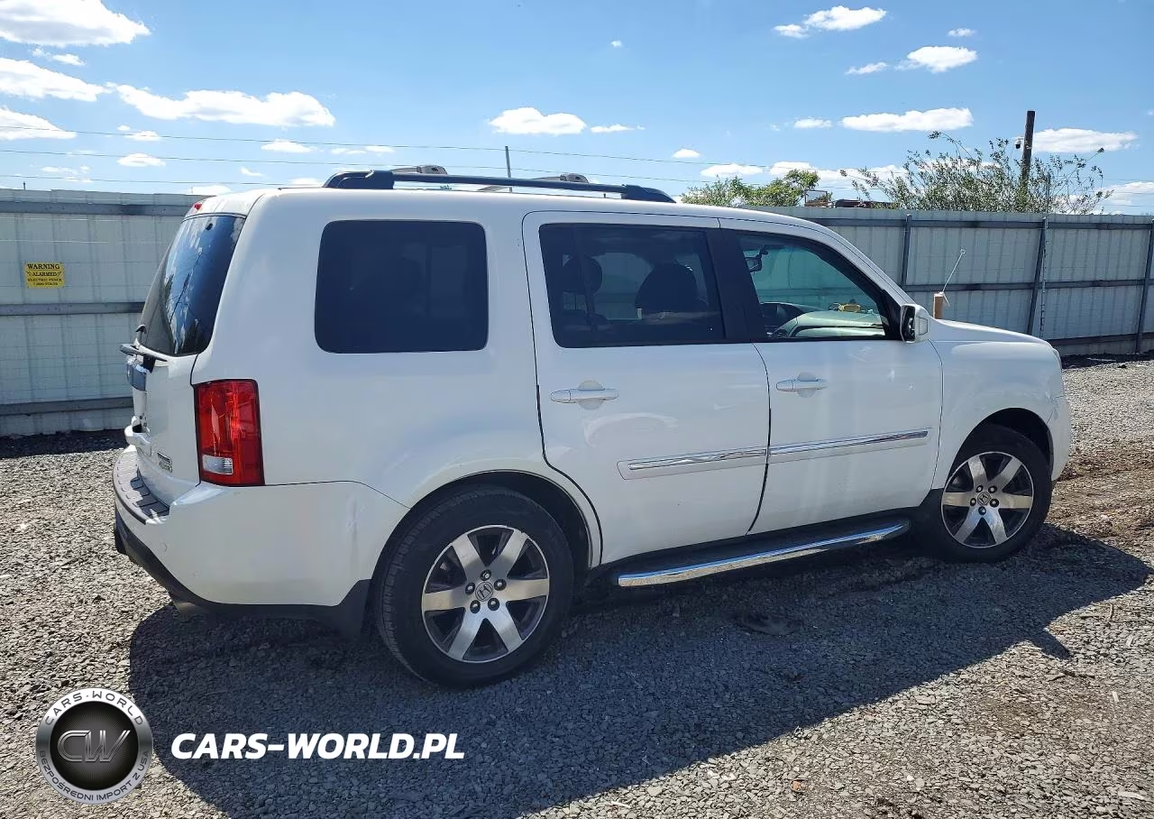 2013 Honda Pilot Touring VIN:5FNYF4H91DB029476 - 3
