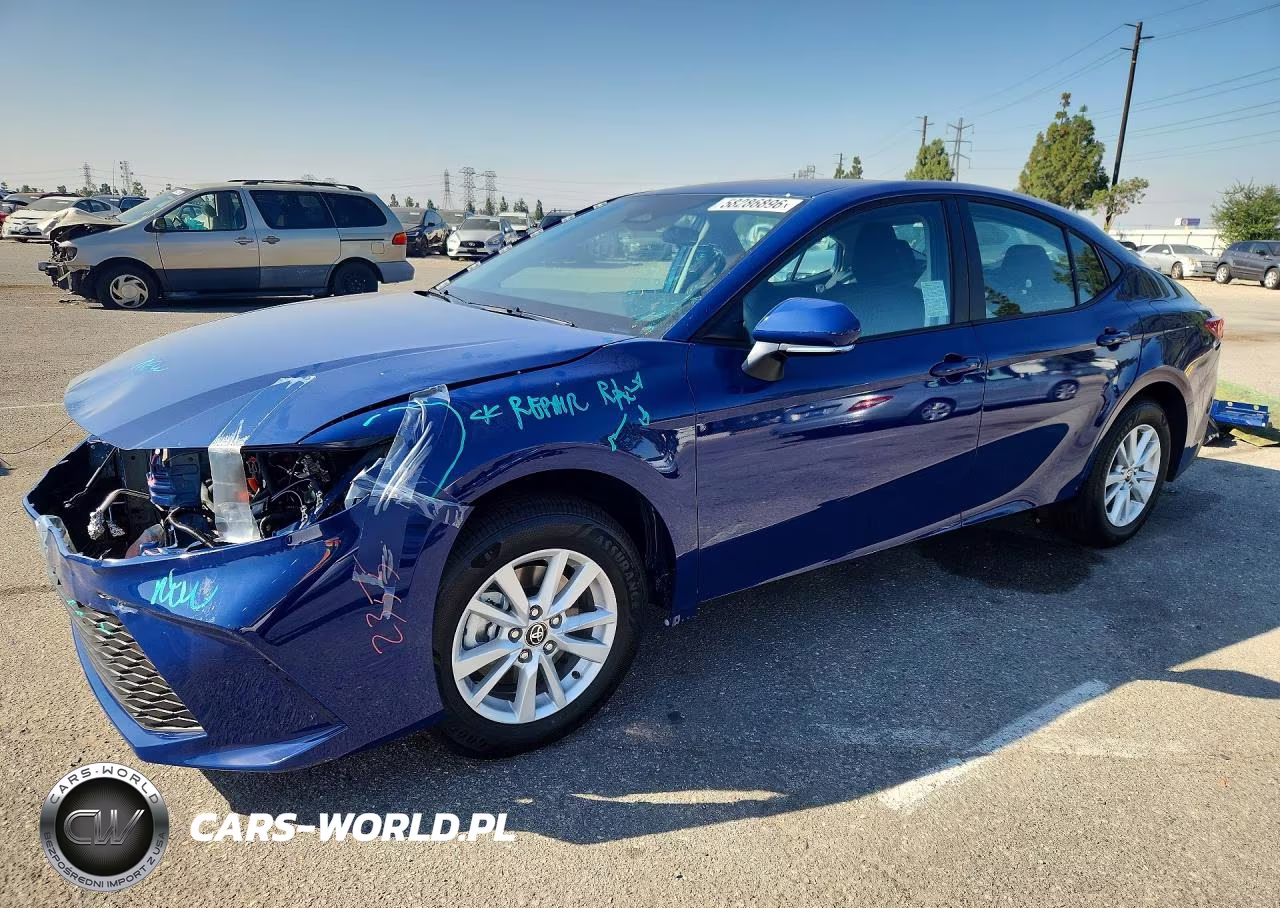 2026 Toyota Camry Le – zdjęcie 1 z 13