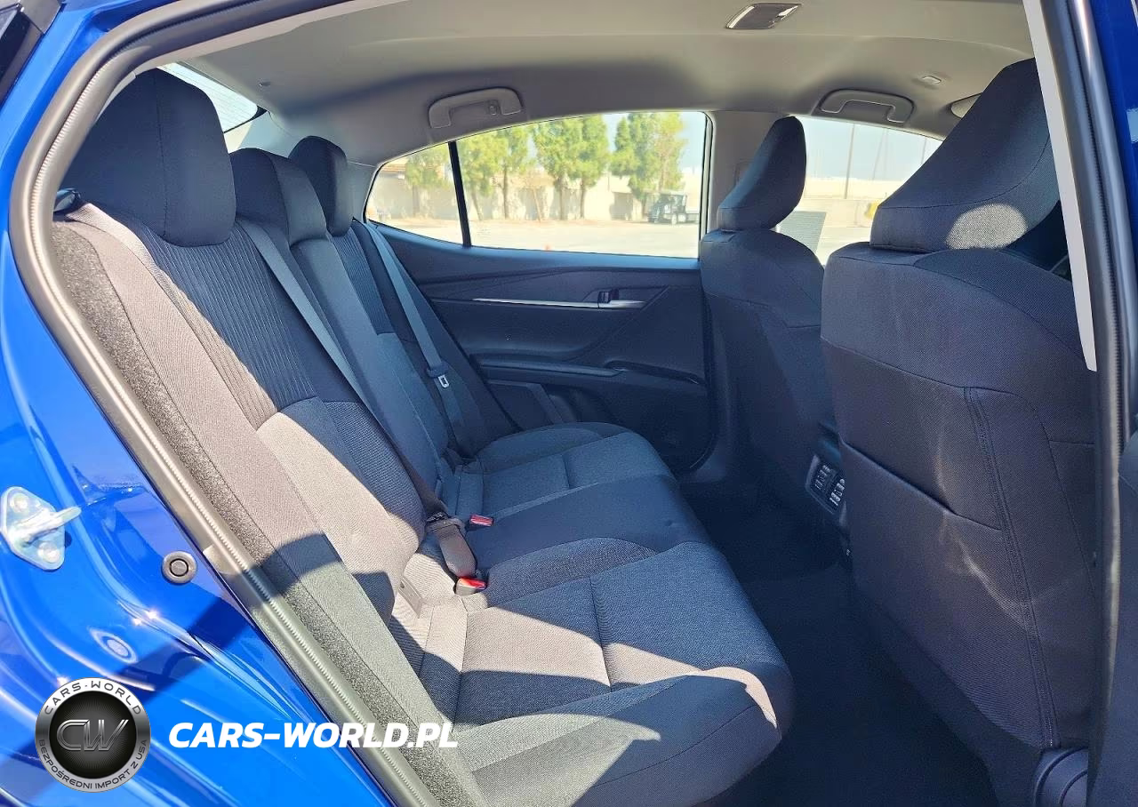2026 Toyota Camry Le VIN:4T1DAACKXTU316127 - 10
