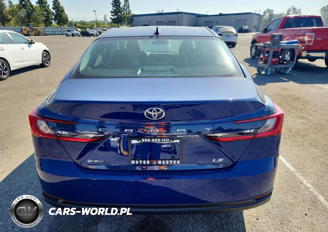 2026 Toyota Camry Le VIN:4T1DAACKXTU316127 - 6