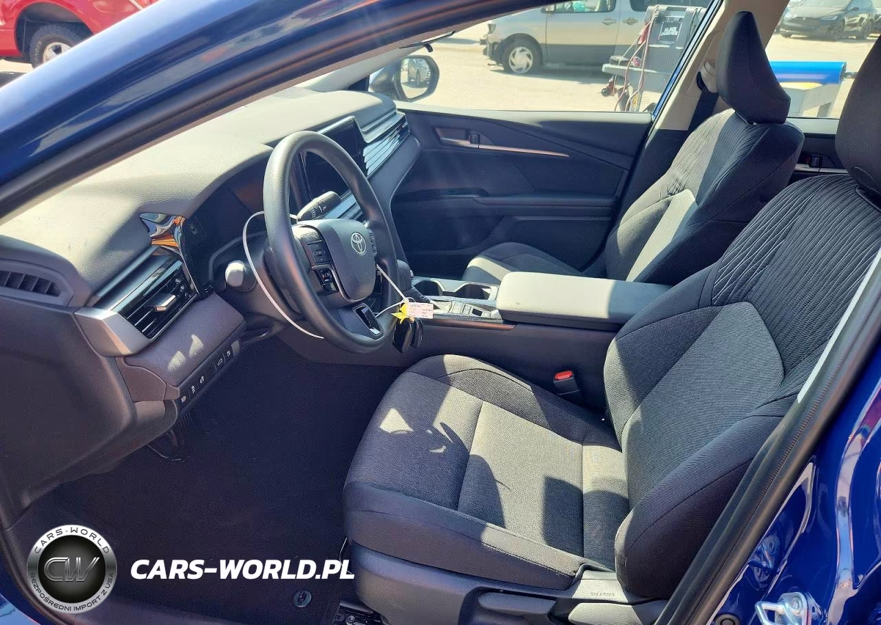 2026 Toyota Camry Le VIN:4T1DAACKXTU316127 - 7