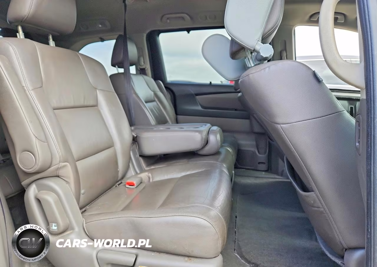 2012 Honda Odyssey Touring VIN:5FNRL5H98CB088543 - 11