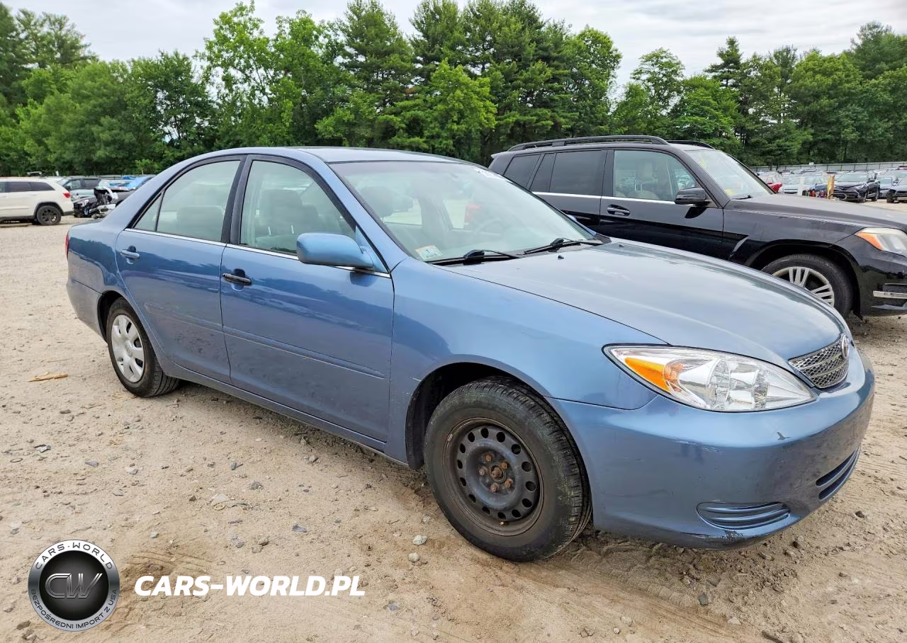 2003 Toyota Camry Le VIN:4T1BE32K33U230876 - 4