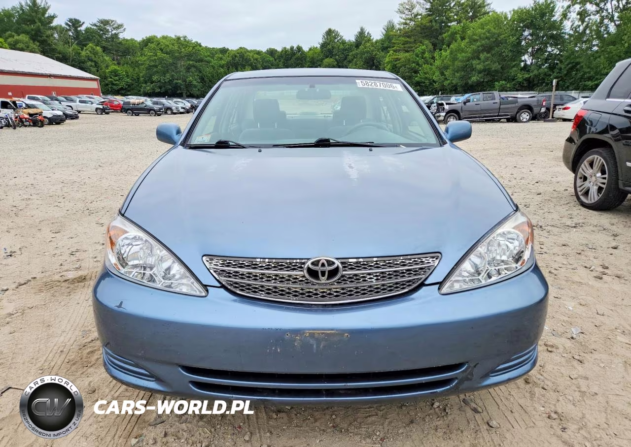2003 Toyota Camry Le VIN:4T1BE32K33U230876 - 5