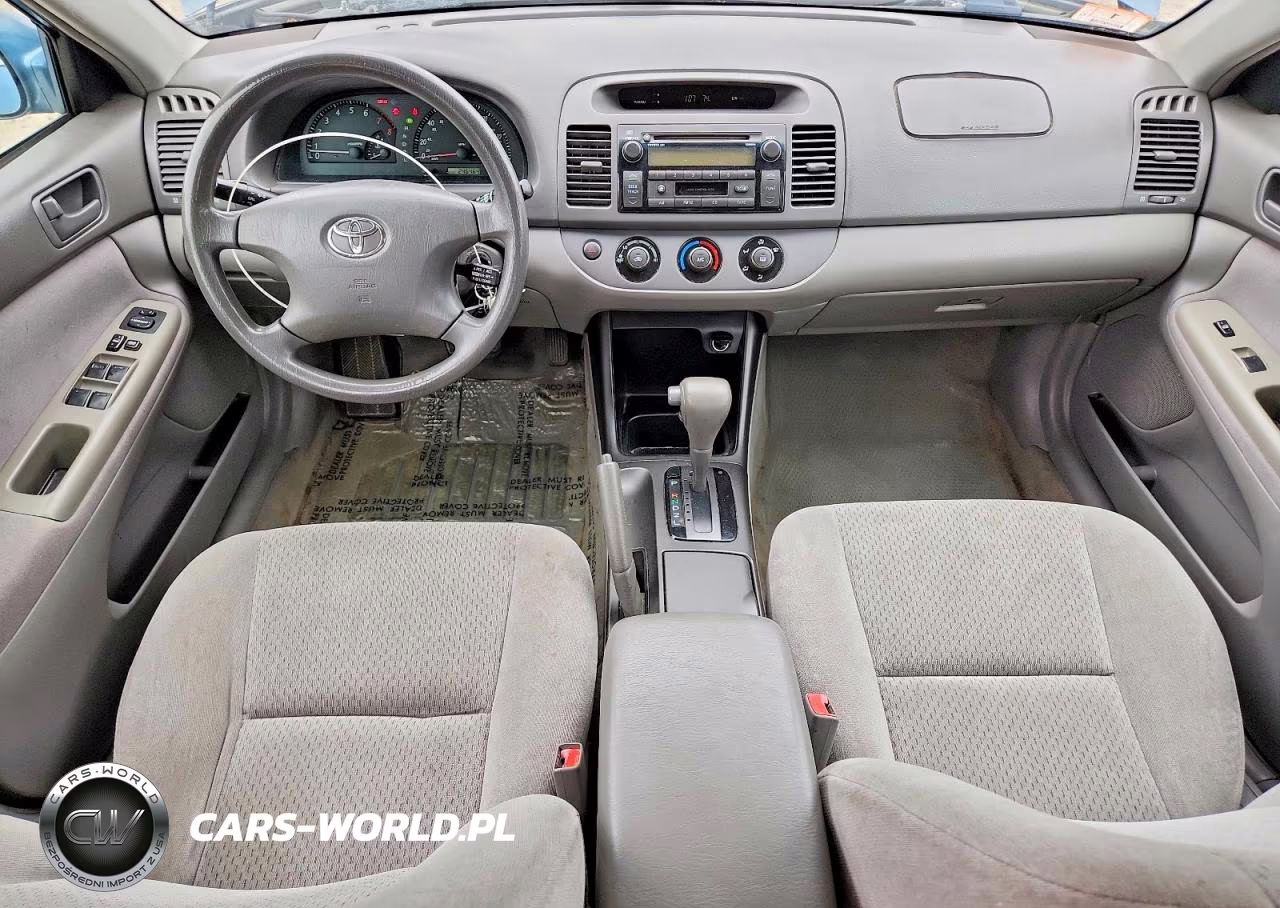 2003 Toyota Camry Le VIN:4T1BE32K33U230876 - 8