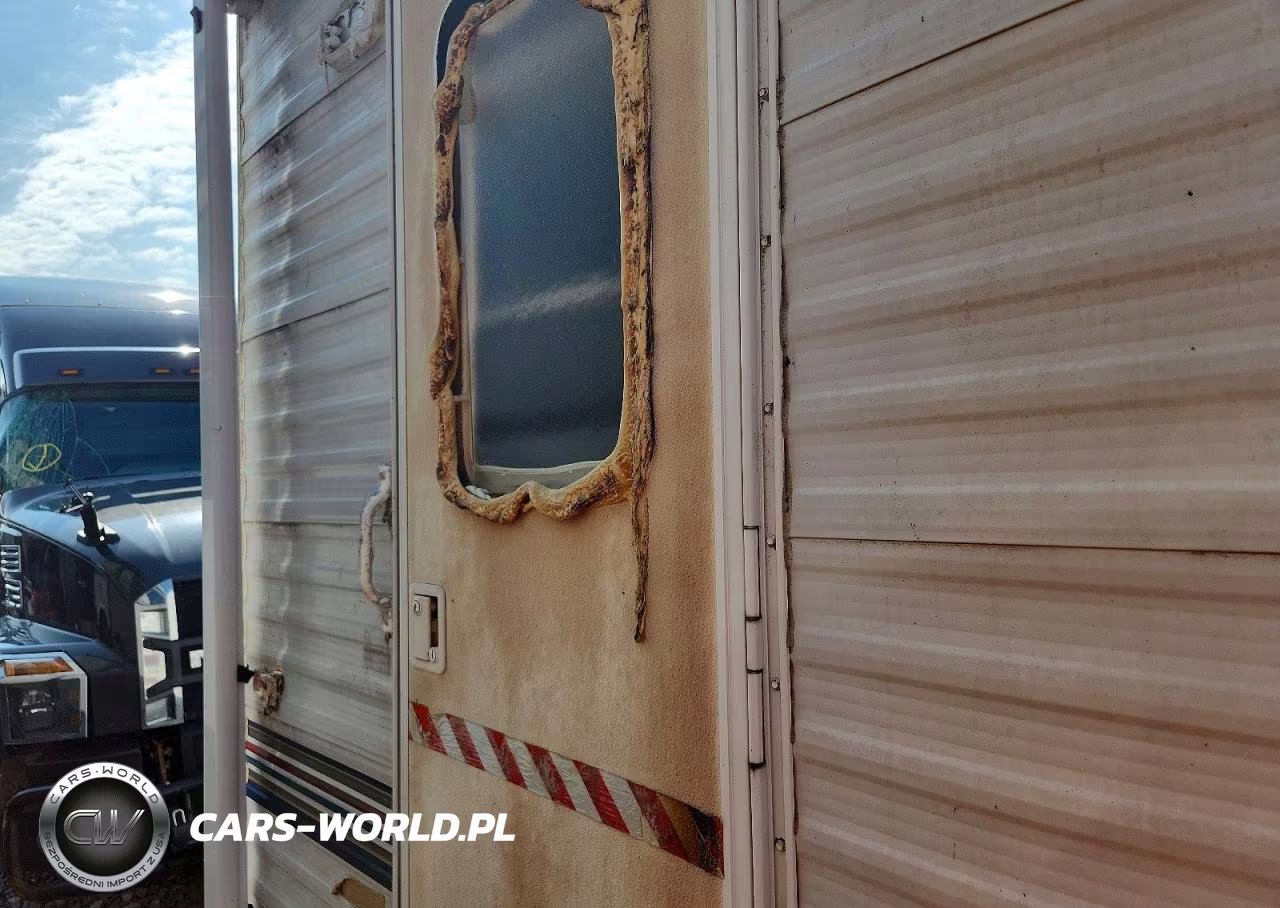 2000 Gulf Stream Ameri-Lite Camper VIN:1NL10TJ2XY1042598 - 10