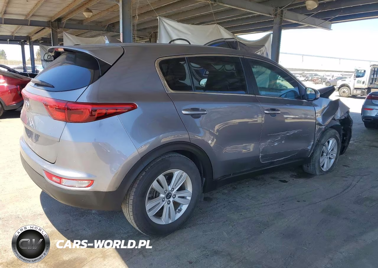 2018 Kia Sportage Lx VIN:KNDPM3ACXJ7326779 - 3