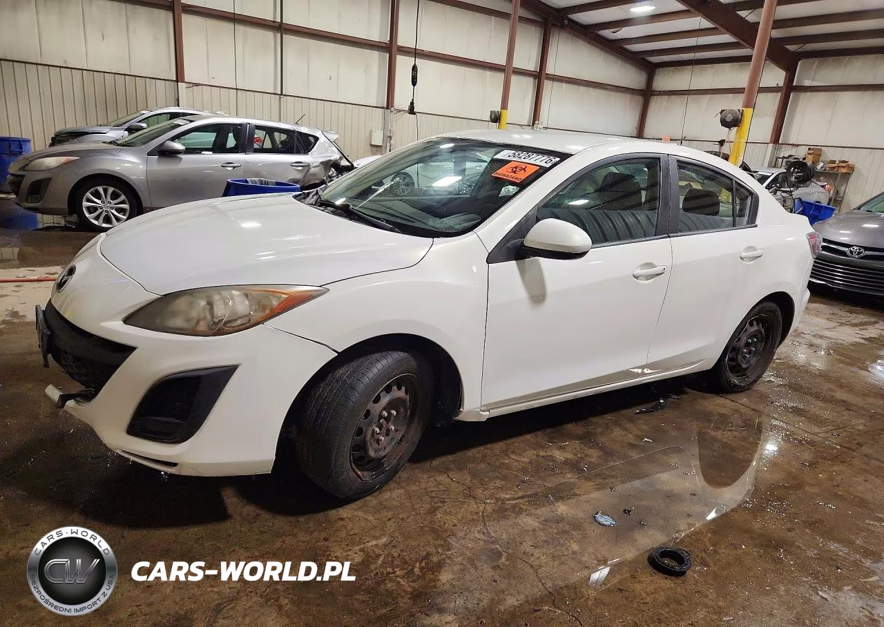 2011 Mazda 3 I
