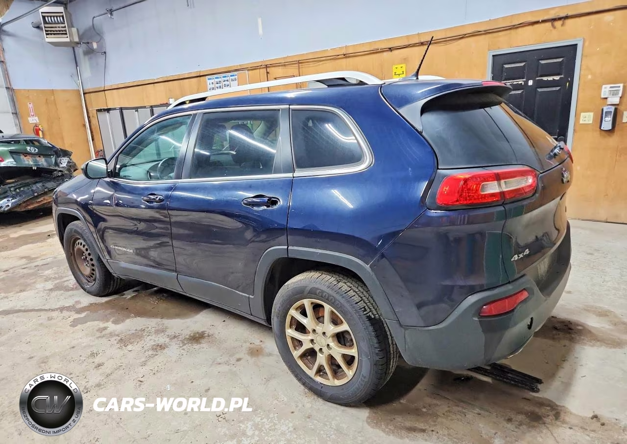 2014 Jeep Cherokee Latitude VIN:1C4PJMCB4EW321415 - 2