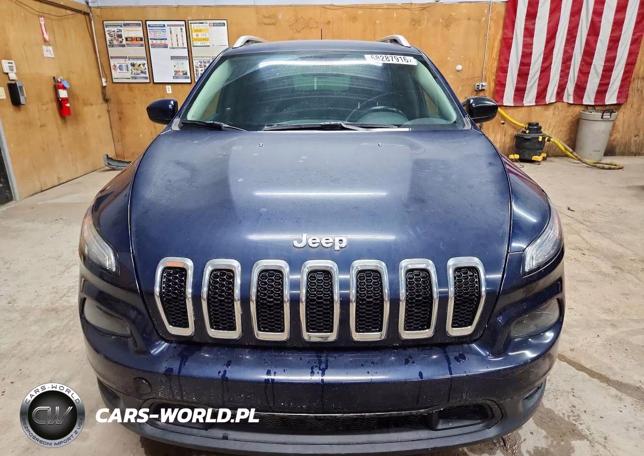 2014 Jeep Cherokee Latitude VIN:1C4PJMCB4EW321415 - 5