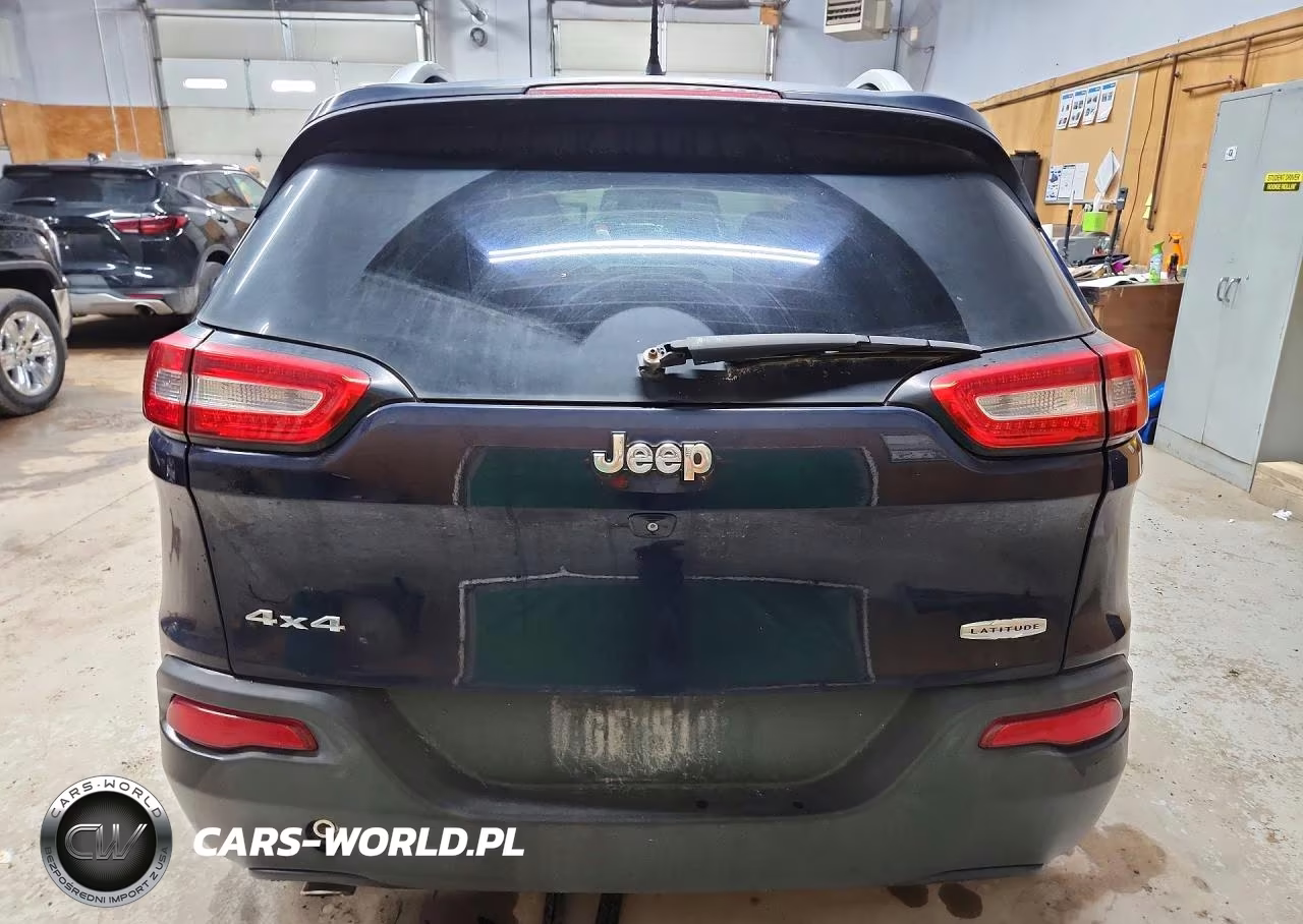 2014 Jeep Cherokee Latitude VIN:1C4PJMCB4EW321415 - 6