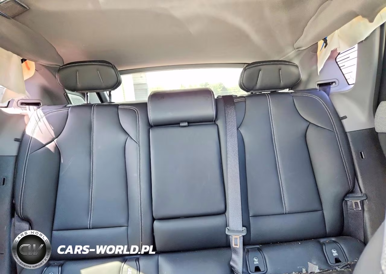 2025 Cadillac Optiq Sport VIN:3GYK3EMR2SS203810 - 10