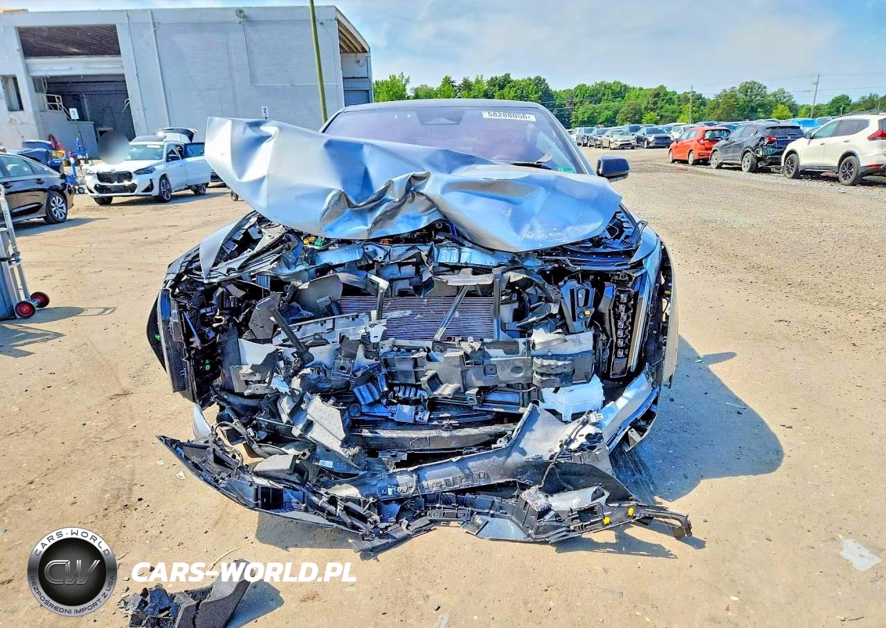 2025 Cadillac Optiq Sport VIN:3GYK3EMR2SS203810 - 5