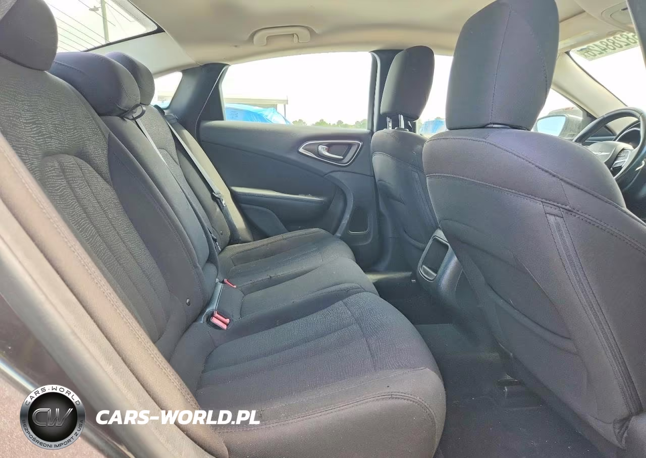 2015 Chrysler 200 Limited VIN:1C3CCCAB1FN683932 - 10